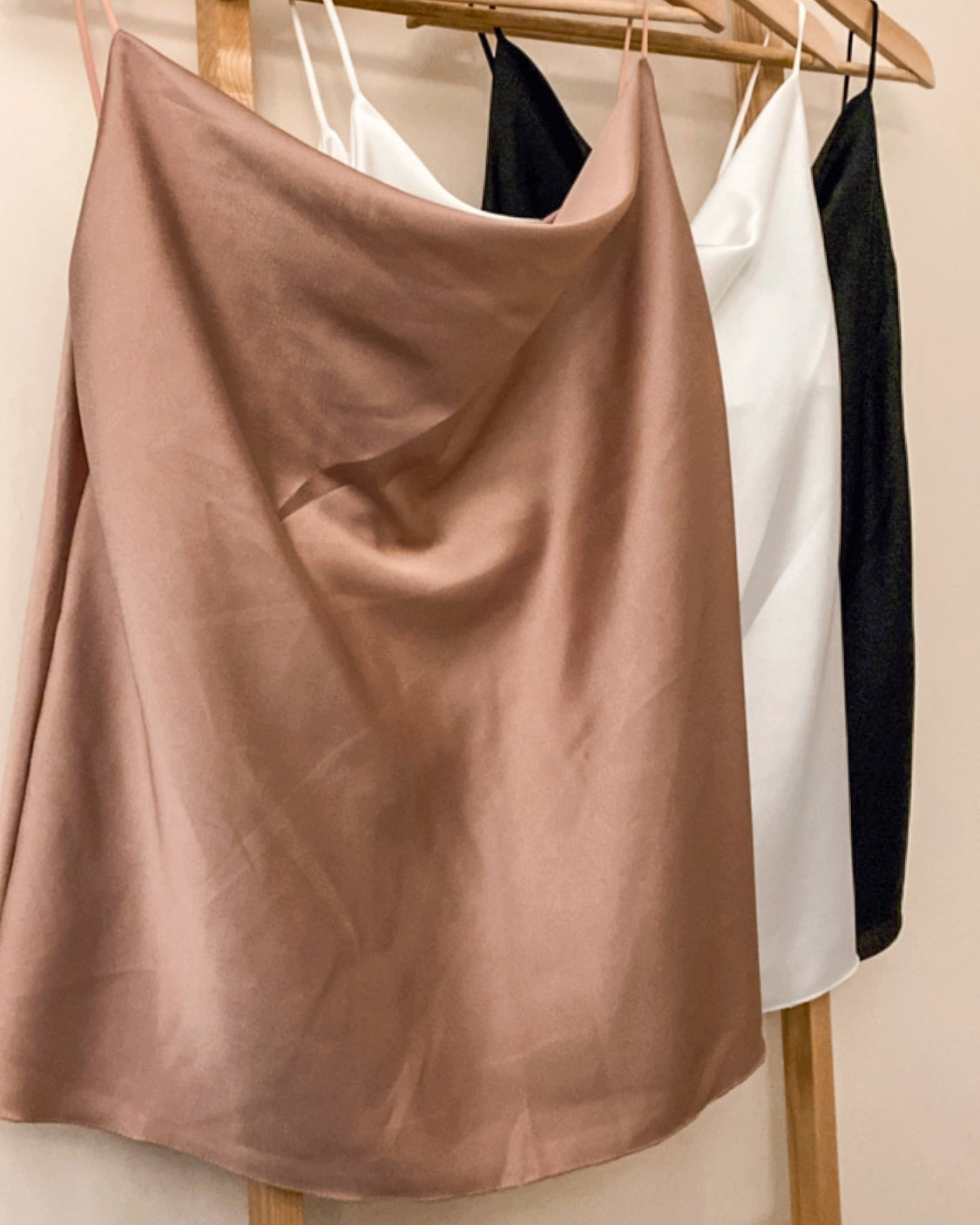 Satin vest in blush (small/medium)
