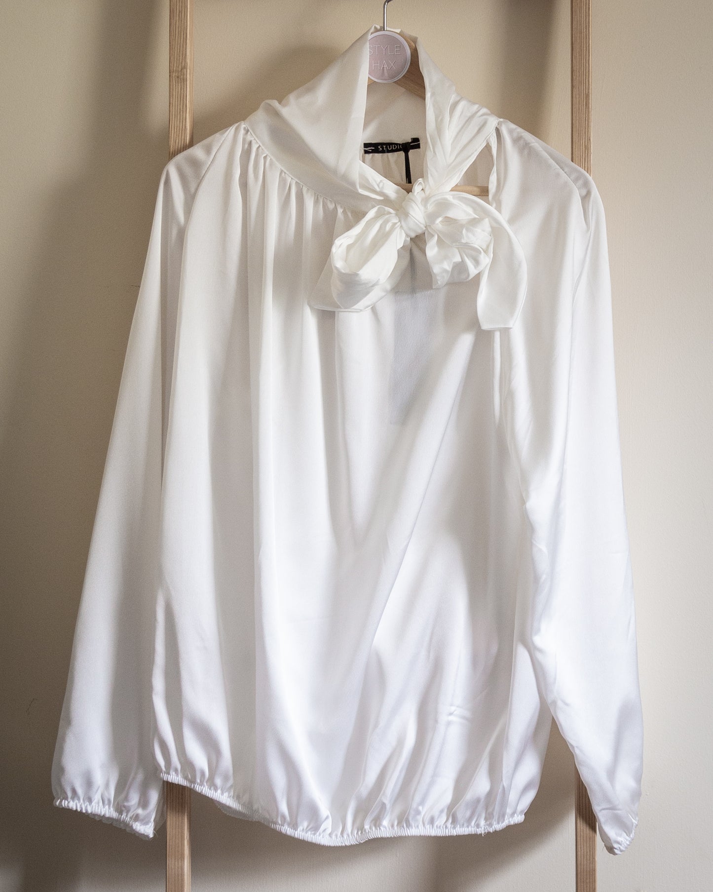 Satin pussy bow blouse in white