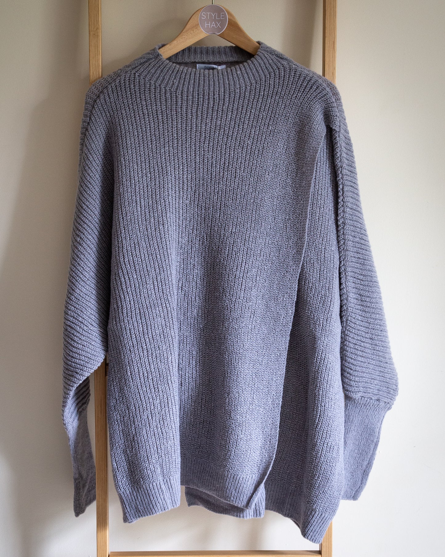 Fi funnel neck knitted split front top in grey