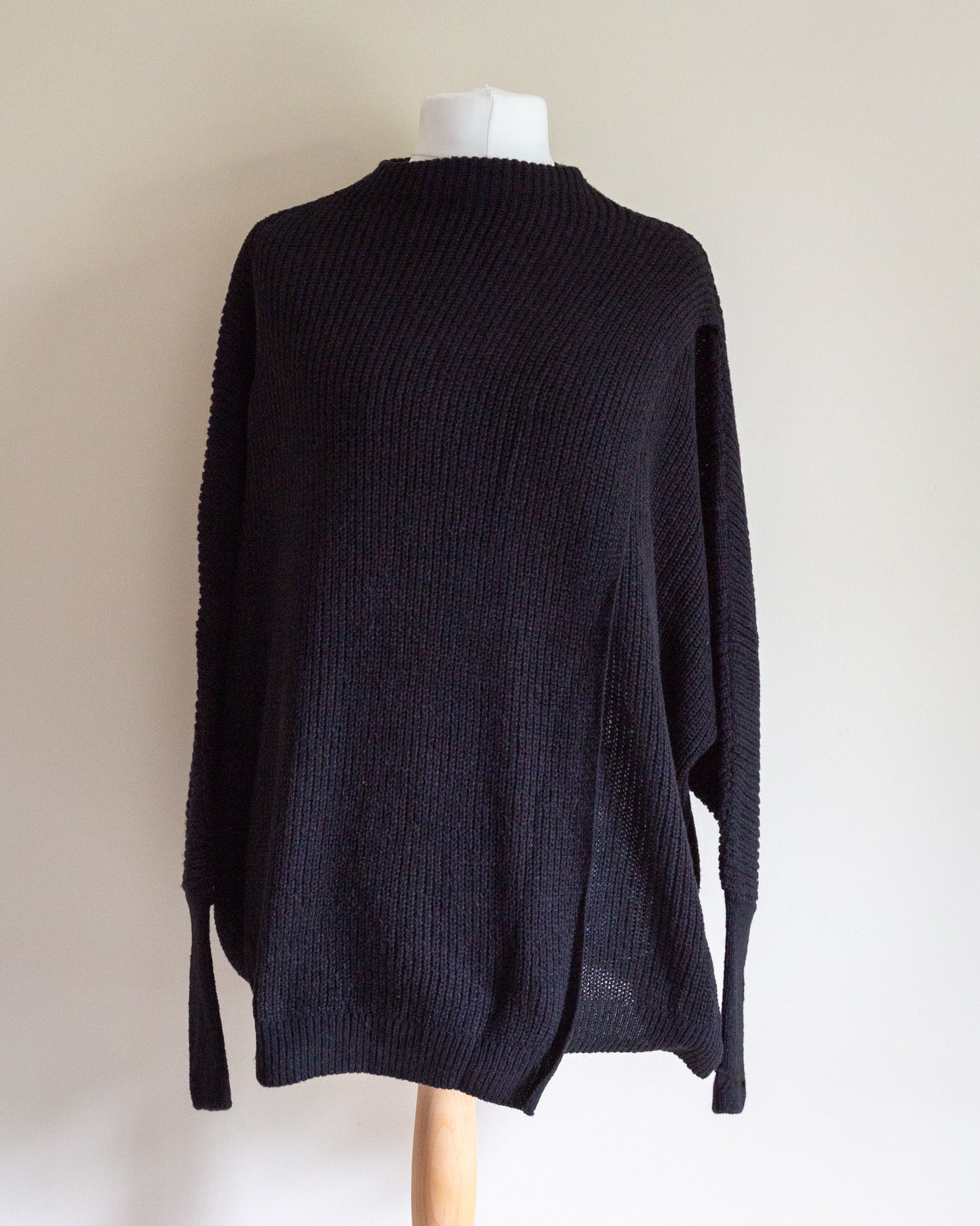 Fi funnel neck knitted split front top in black