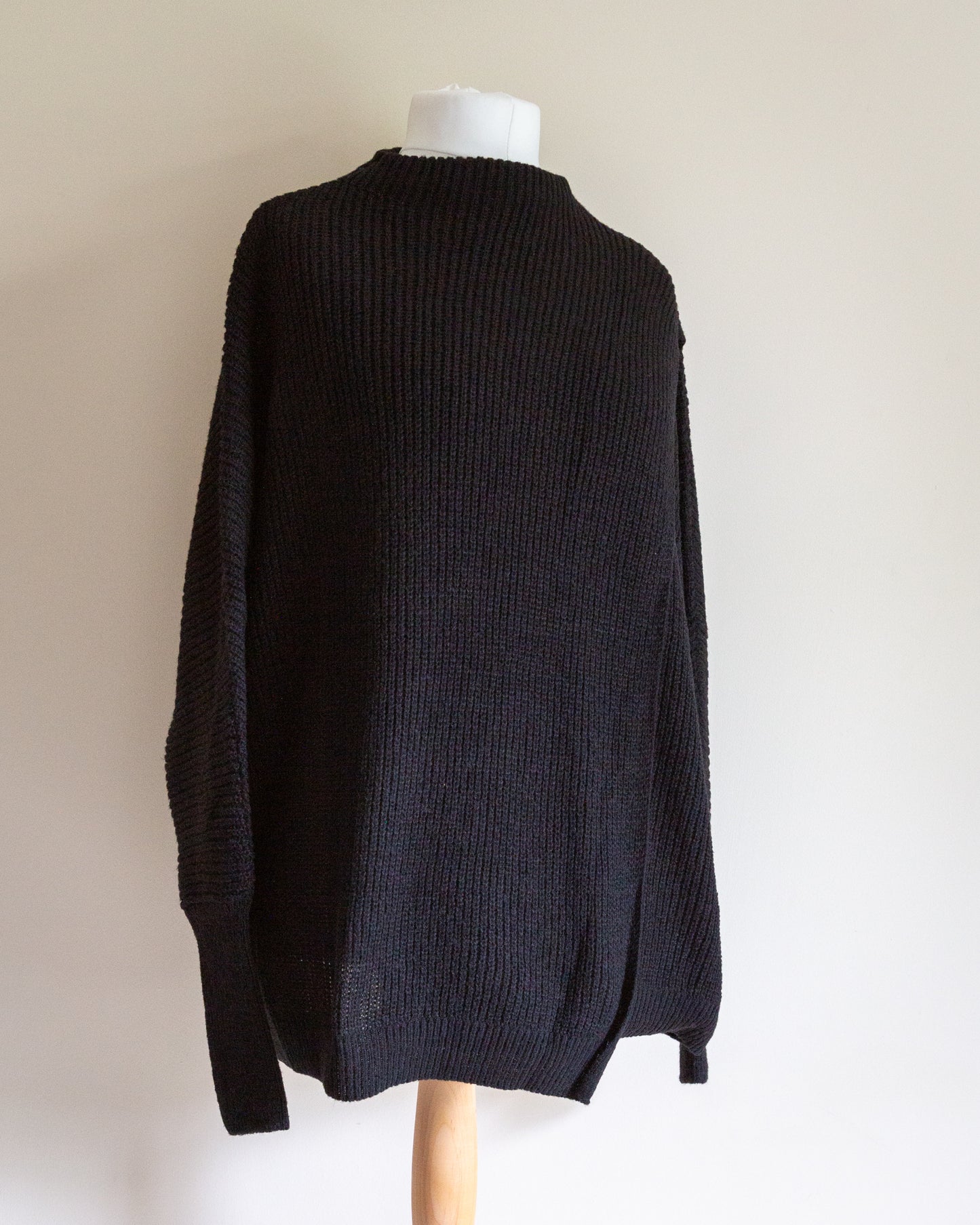 Fi funnel neck knitted split front top in black