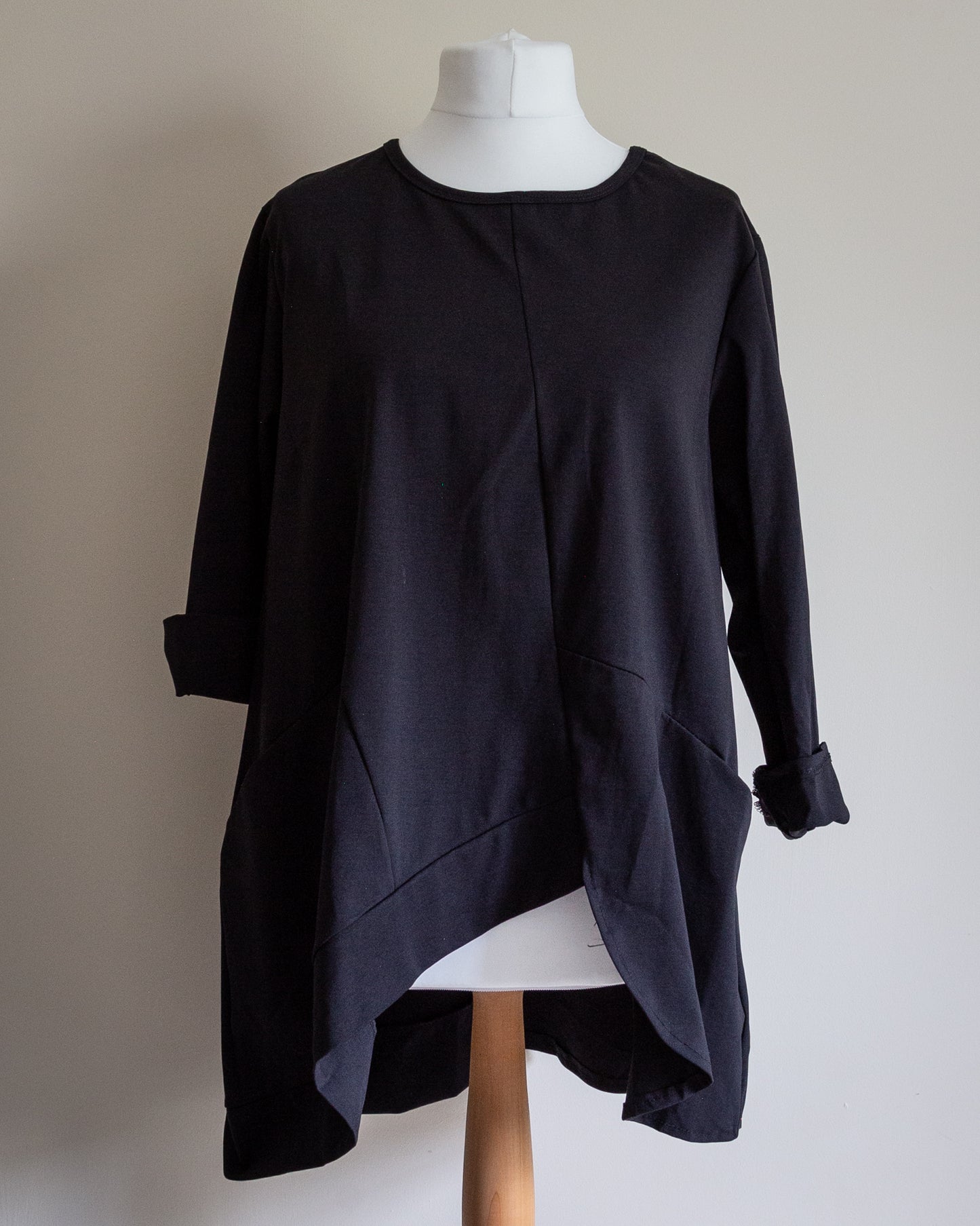 Bobbin pocket front top