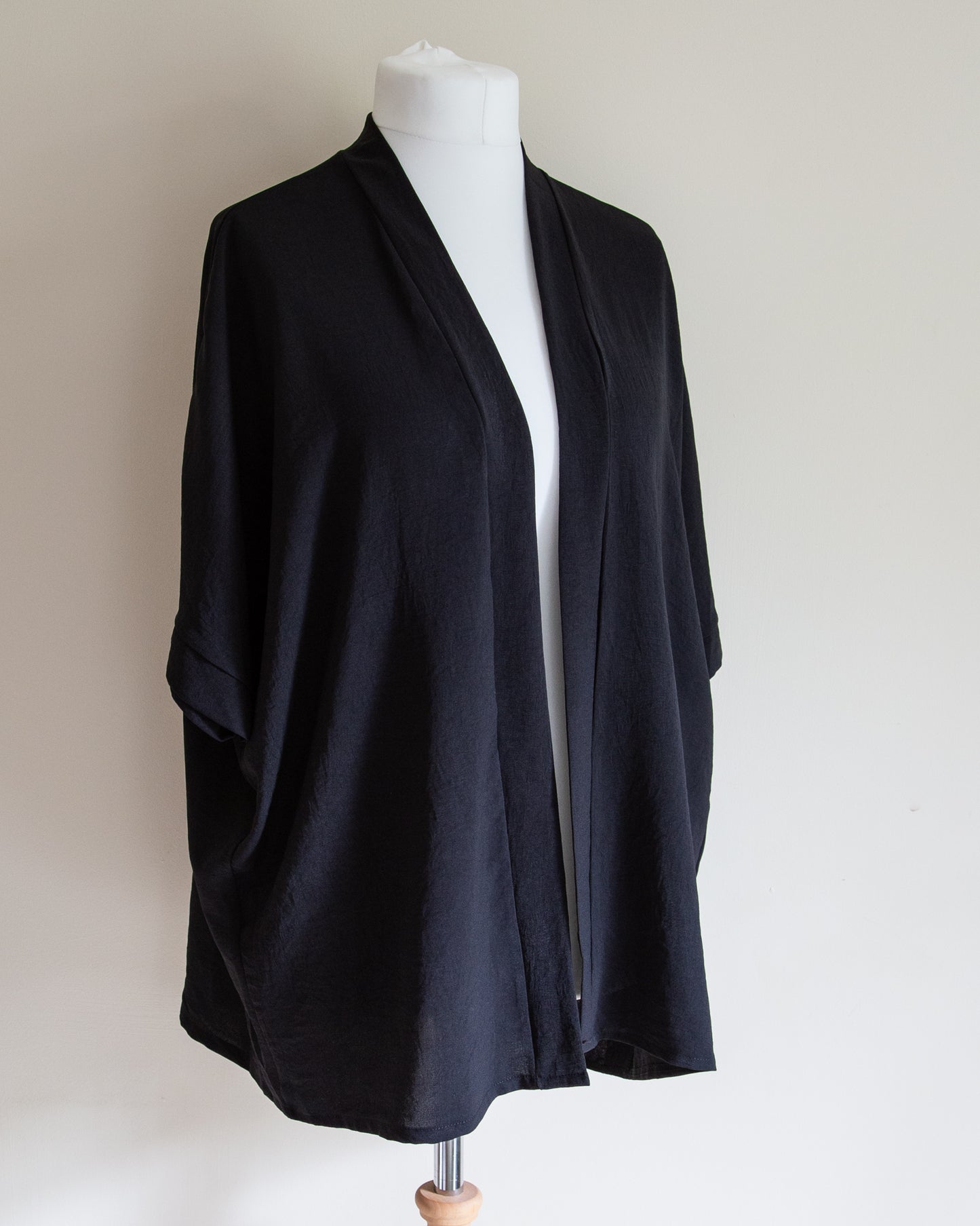 Draped cardigan in black