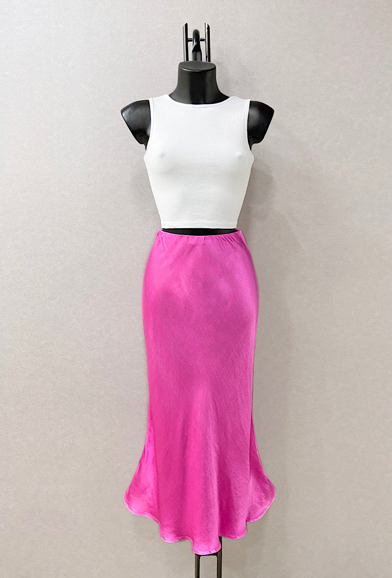 Satin slip skirt in fuchsia