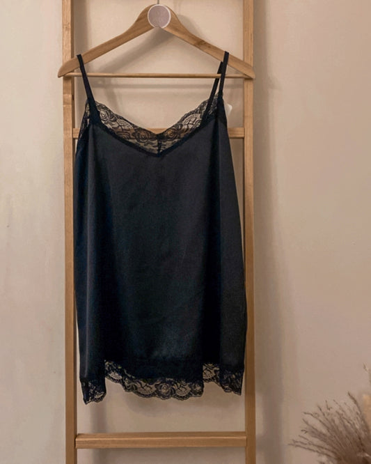 Lace trim cami in black