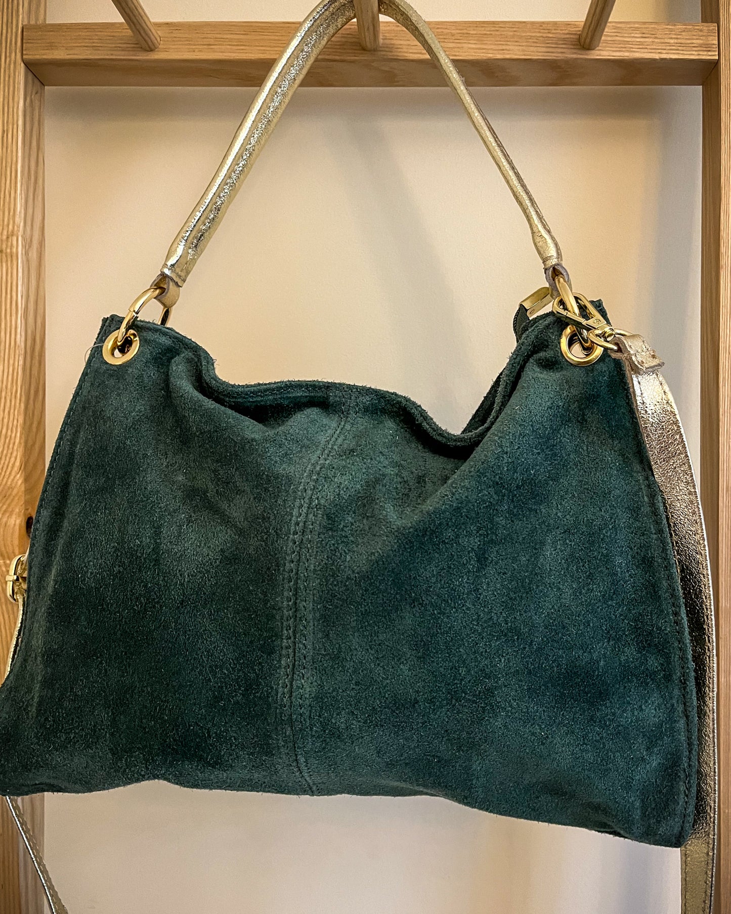 Nevada suede shoulder bag in green