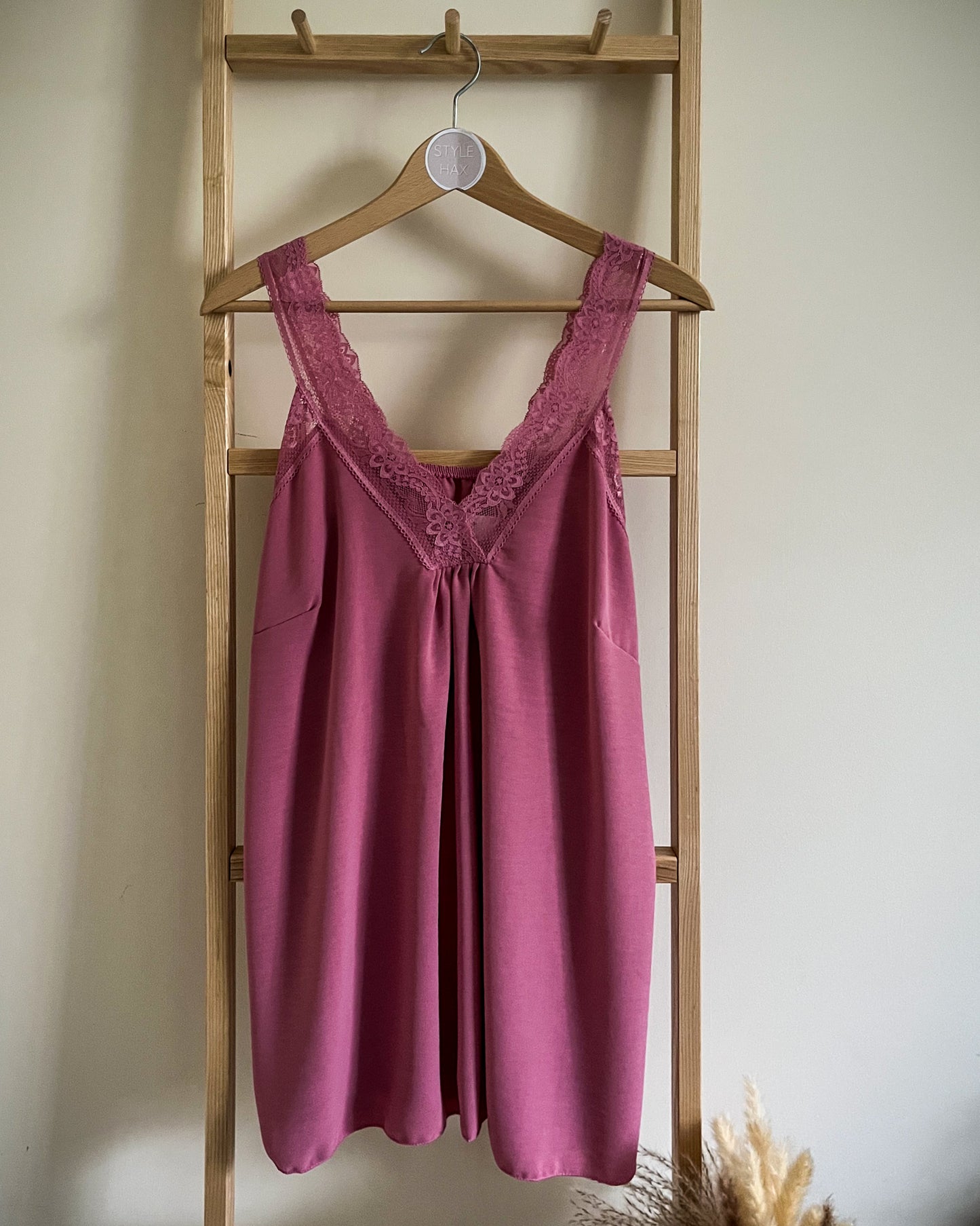 Longline v-neck cami in rose